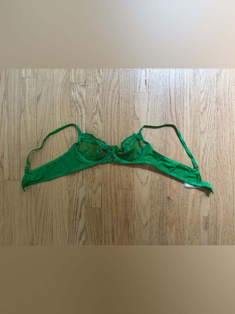 Wolf & Whistle Emerald Green Lace Underwire Bra size 36A